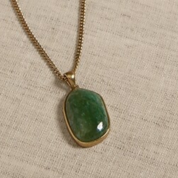 BANANA REPUBLIC Green Stone + Brass Pendant Necklace - Picture 5 of 6